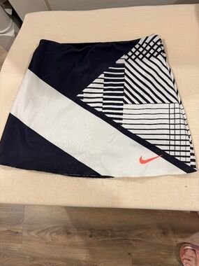 Nike power spin tennis skirt